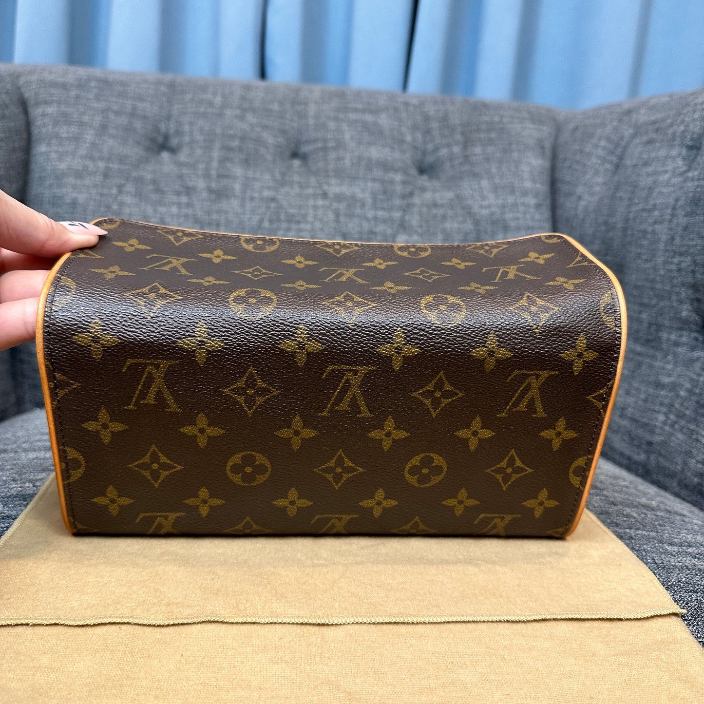 Louis Vuitton Twin Pochette GM