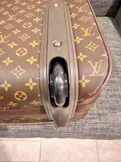 Louis Vuitton Pegase 55 Rolling Luggage