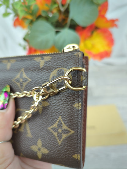 Louis Vuitton Astrid Clutch Wallet