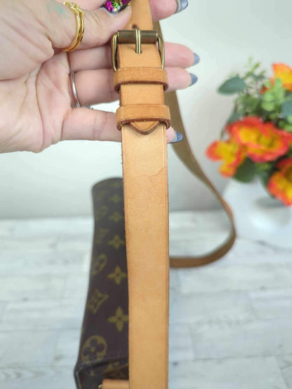 Louis Vuitton Cartouchiere GM