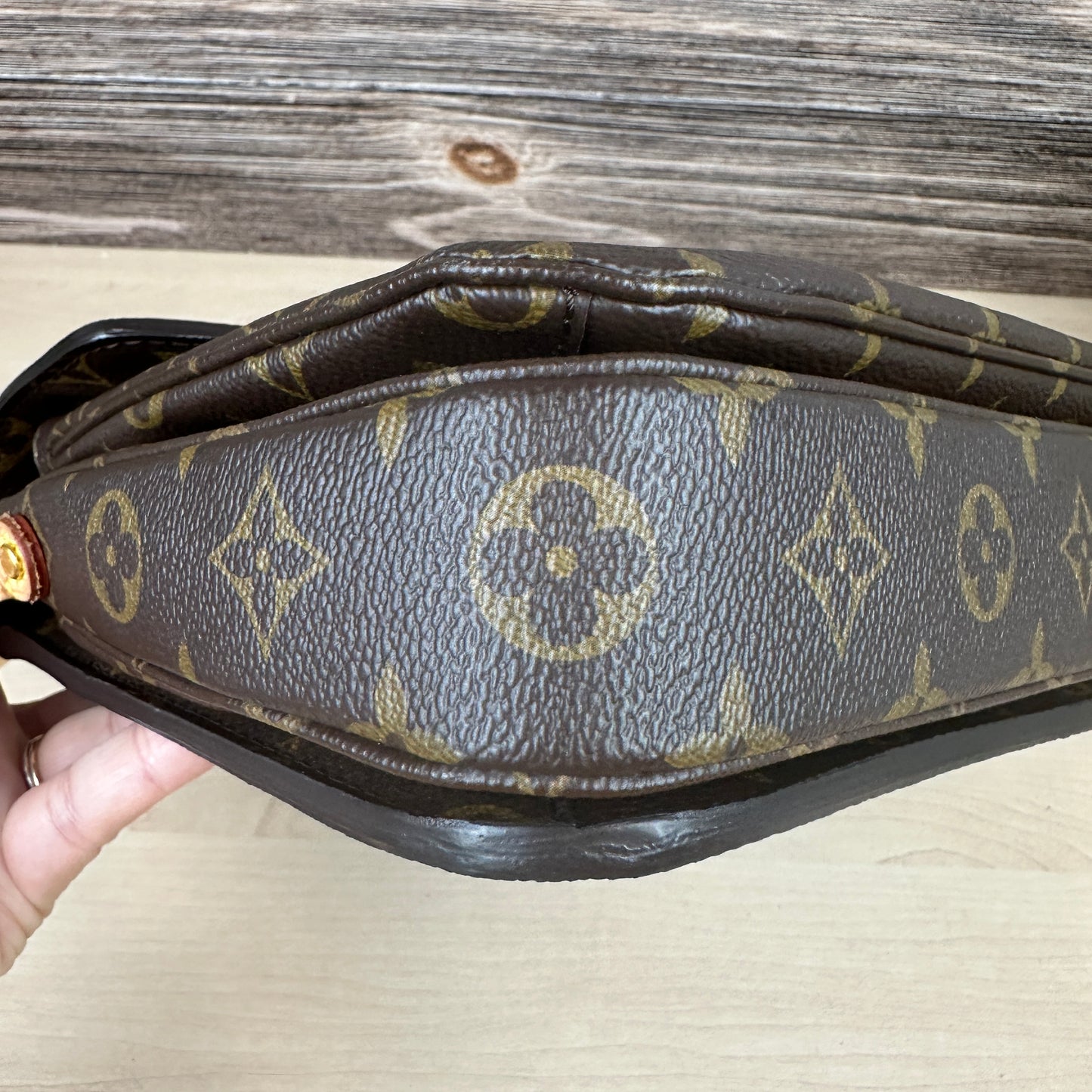 Louis Vuitton Monogram Pochette Metis