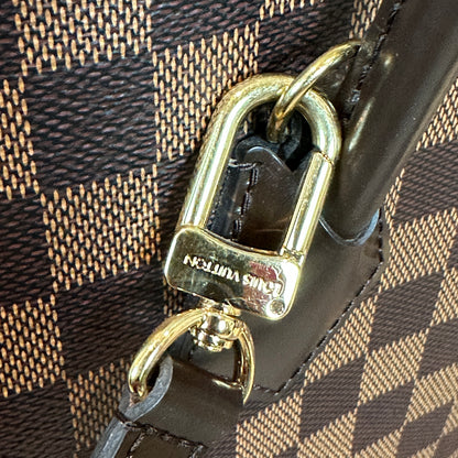 Louis Vuitton Damier Kensington Bag