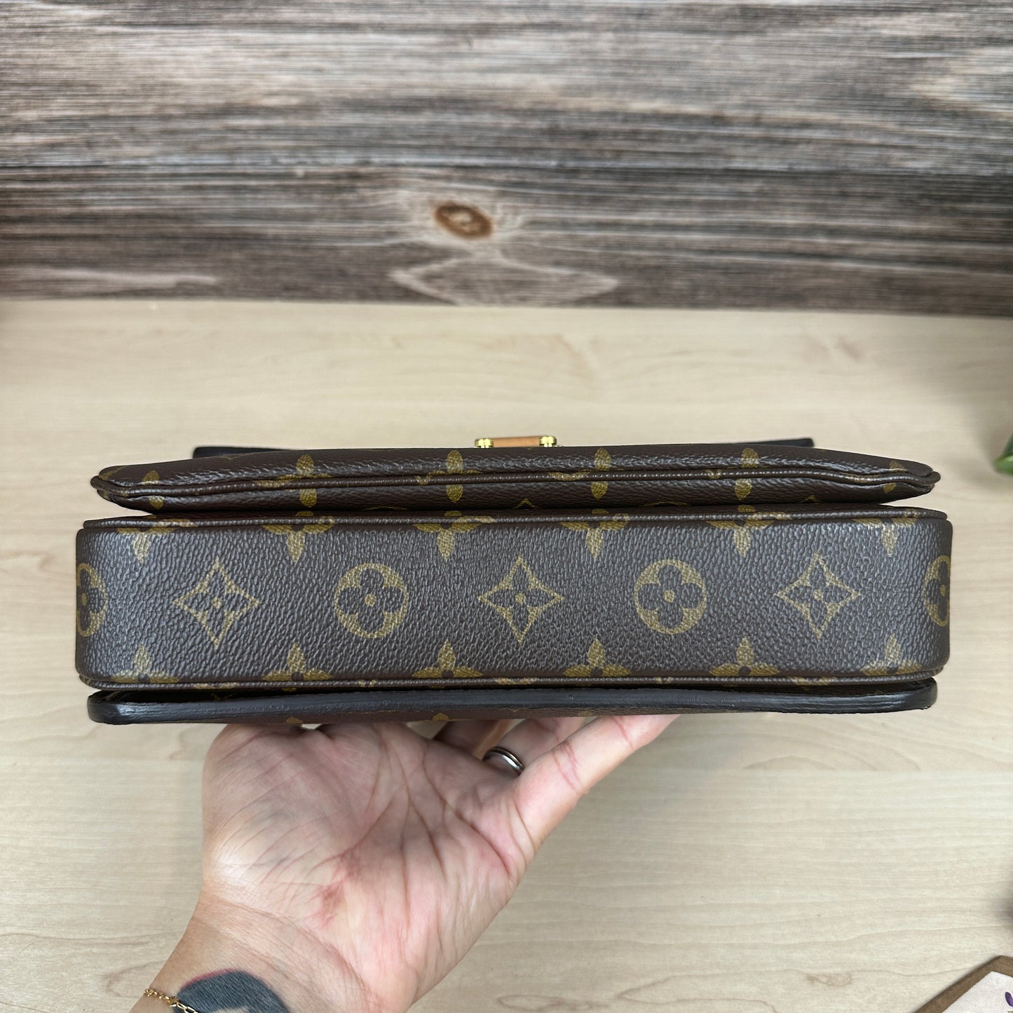 Louis Vuitton Monogram Pochette Metis