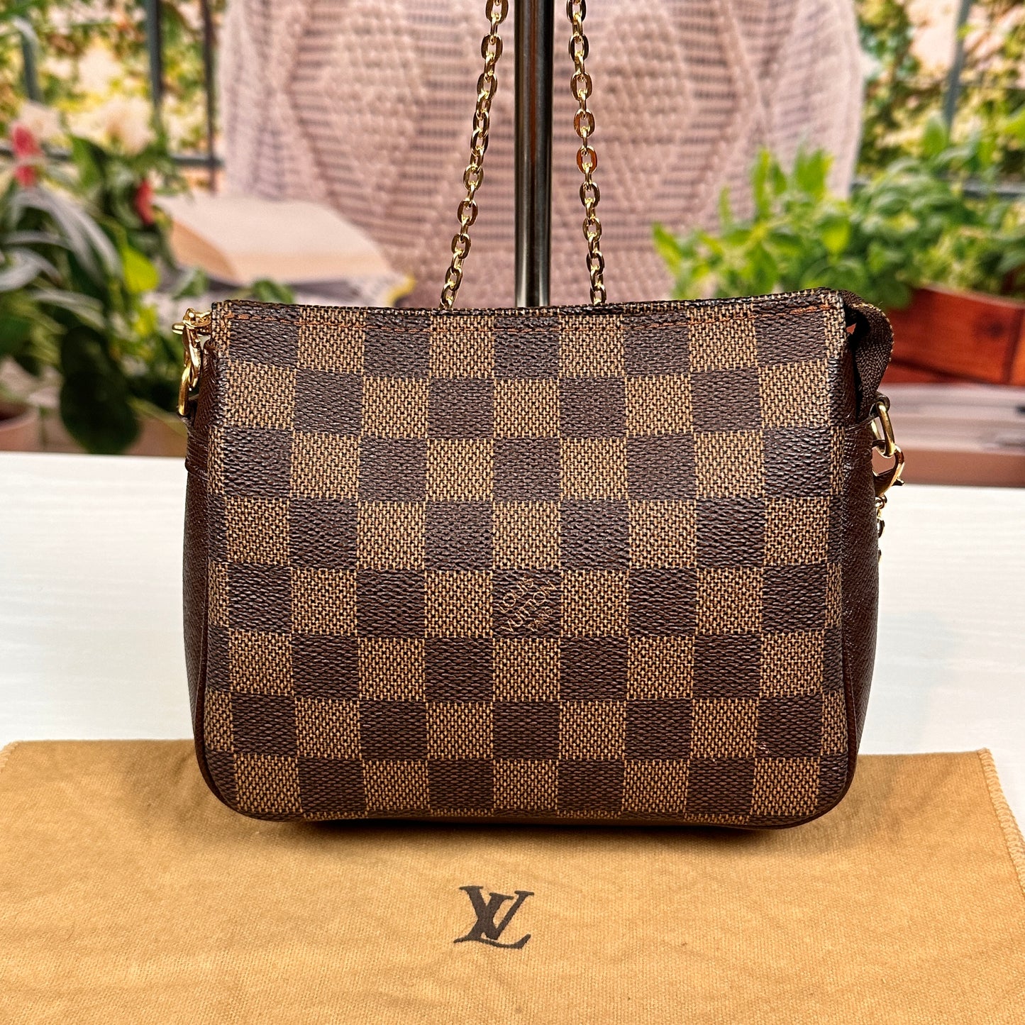 Louis Vuitton Damier Ebene Trousse Pochette