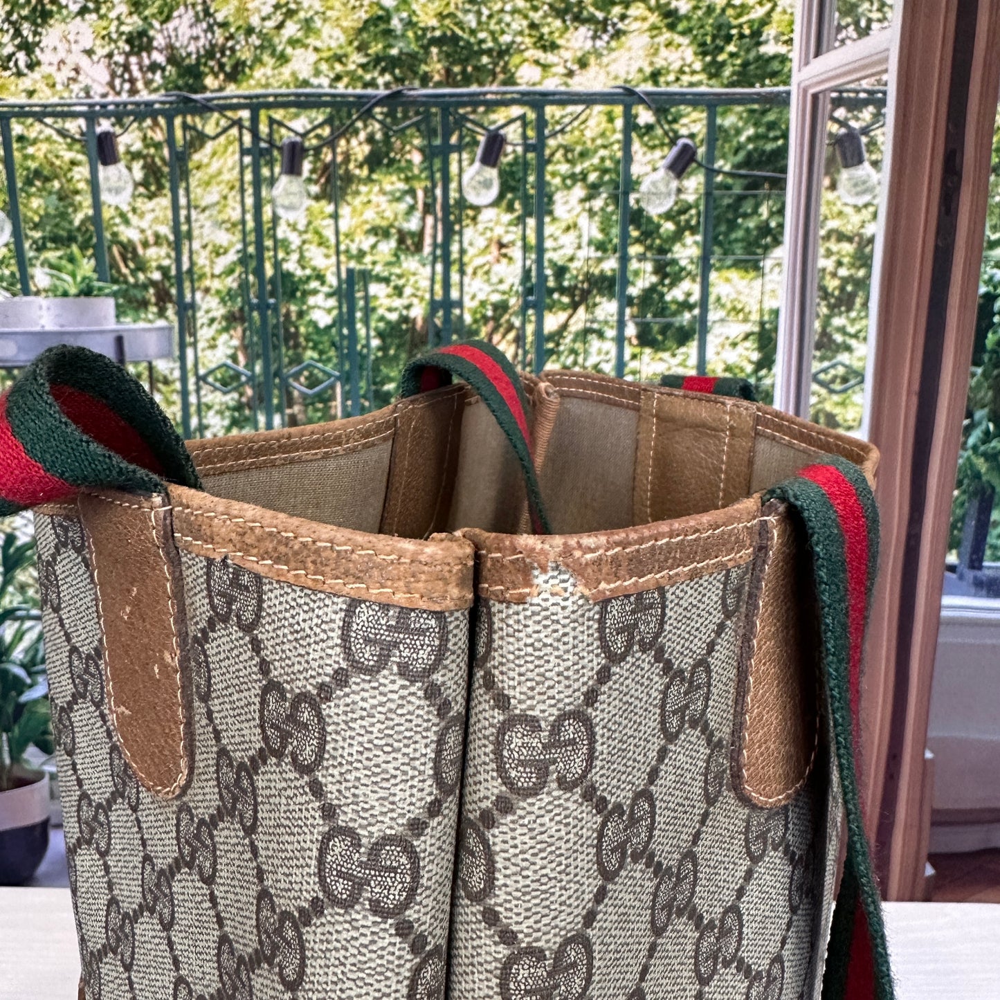 Gucci Vintage GG Supreme Tote