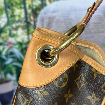 Louis Vuitton Monogram Canvas Galliera GM