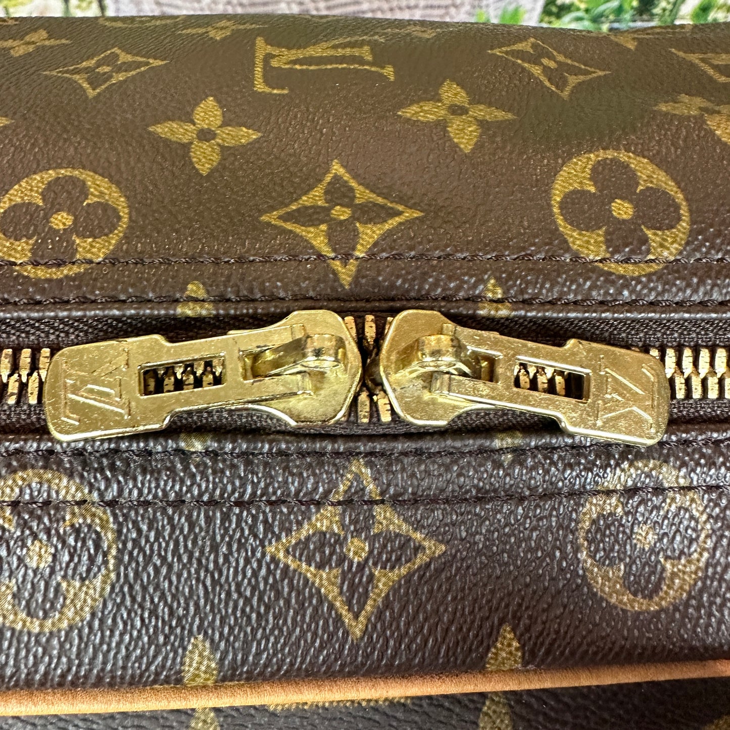 Louis Vuitton Sirius 50 Soft Suitcase