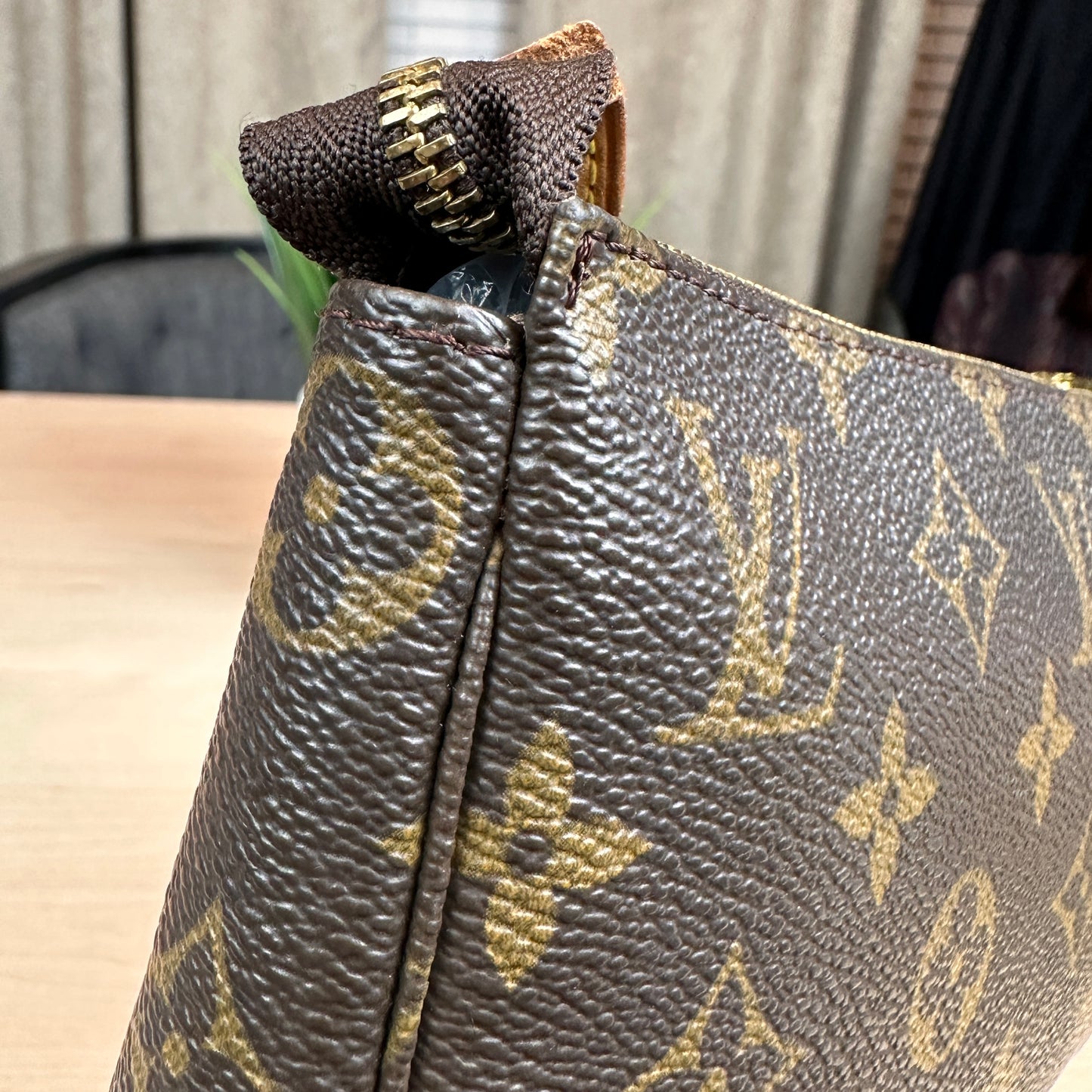 Louis Vuitton Monogram Pochette Accessories