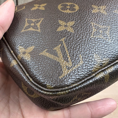 Louis Vuitton Monogram Pochette Accessories