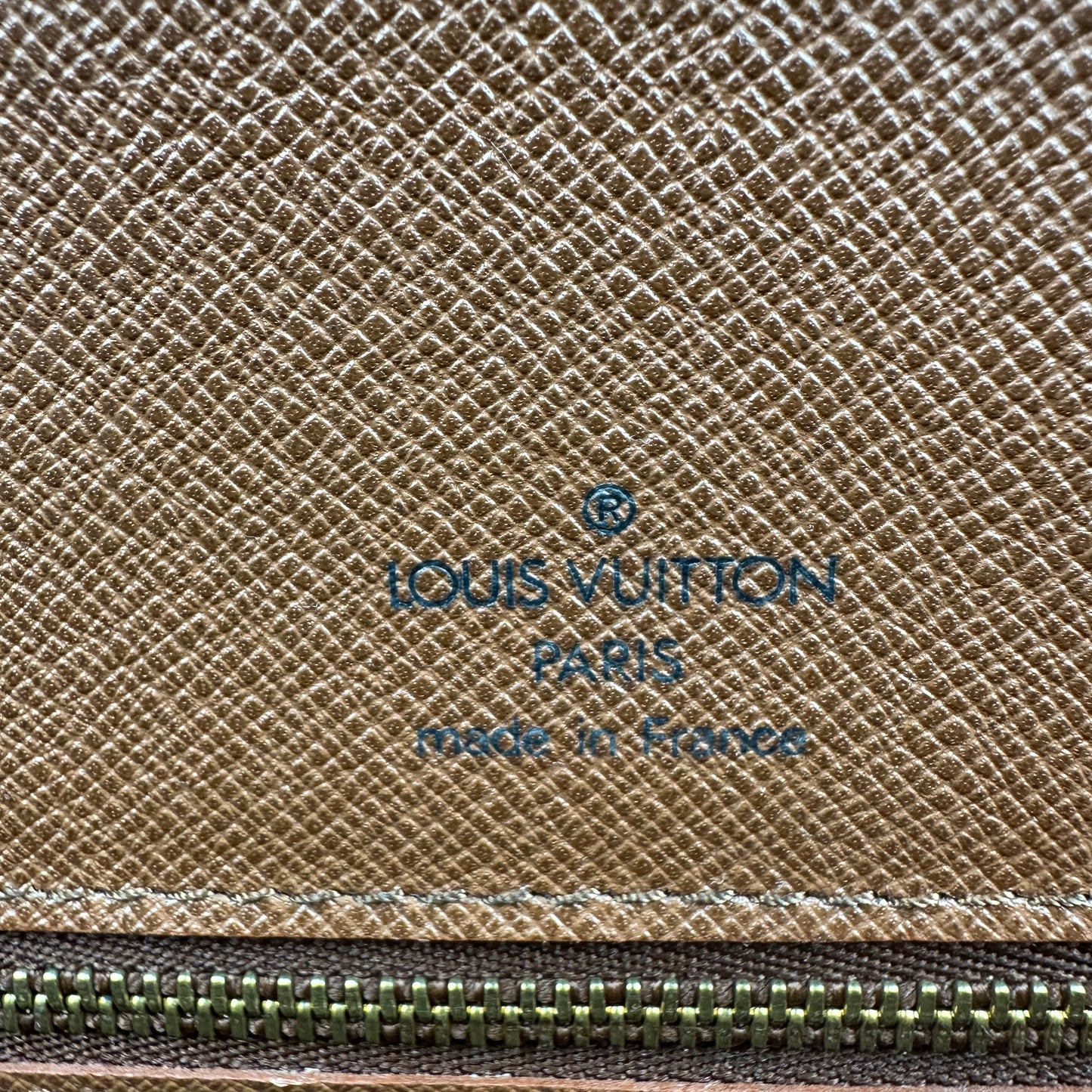 Louis Vuitton Monceau 28