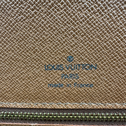 Louis Vuitton Monceau 28