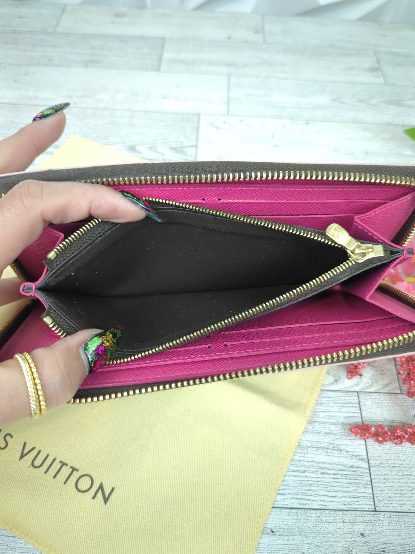 Louis Vuitton Clemence Blooming Flower Wallet in Fuchsia