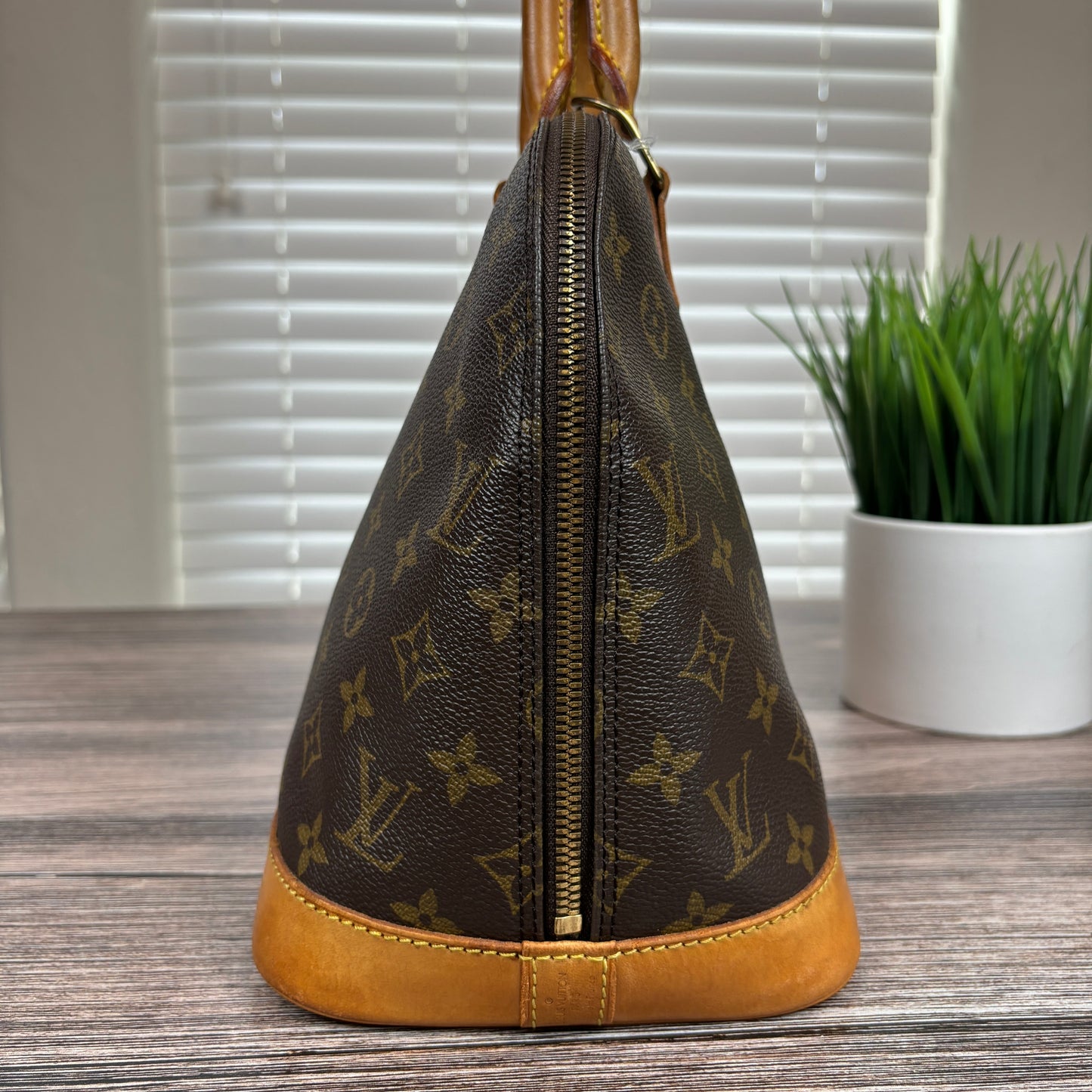 Louis Vuitton Alma PM Monogram