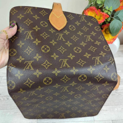 Louis Vuitton Cartouchiere GM