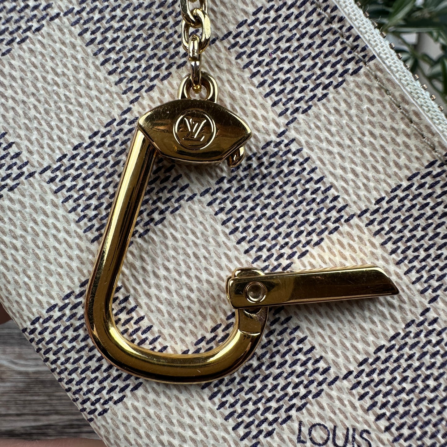 Louis Vuitton Key Cles Azur