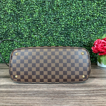 Louis Vuitton Damier Kensington Bag