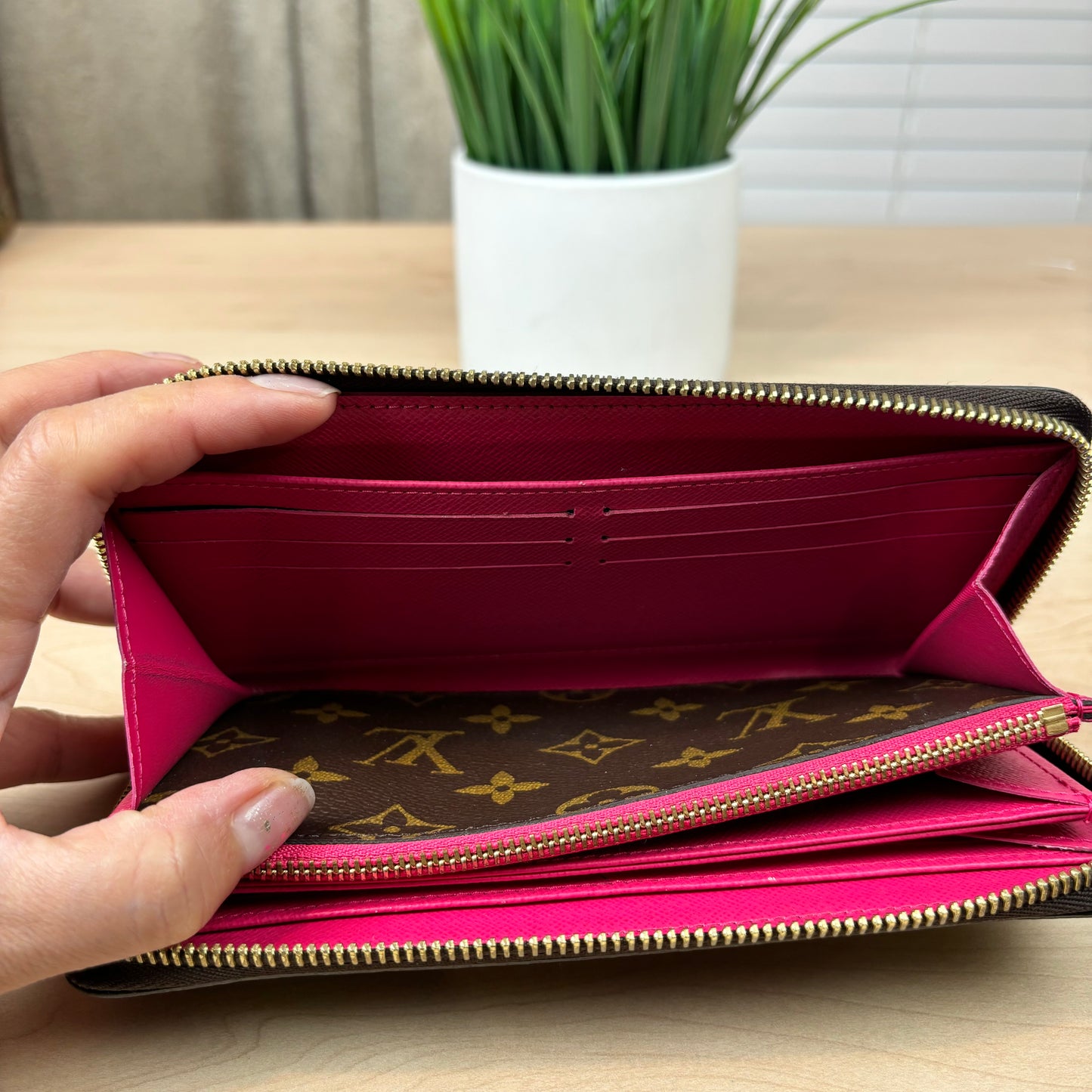 Louis Vuitton Limited Edition Christmas Zippy Wallet