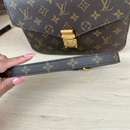 Louis Vuitton Monogram Pochette Metis