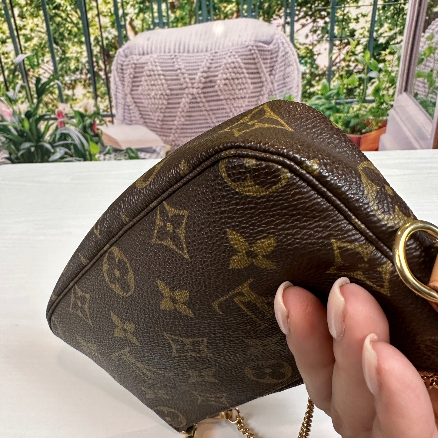 Louis Vuitton Bucket GM Pochette Accessories