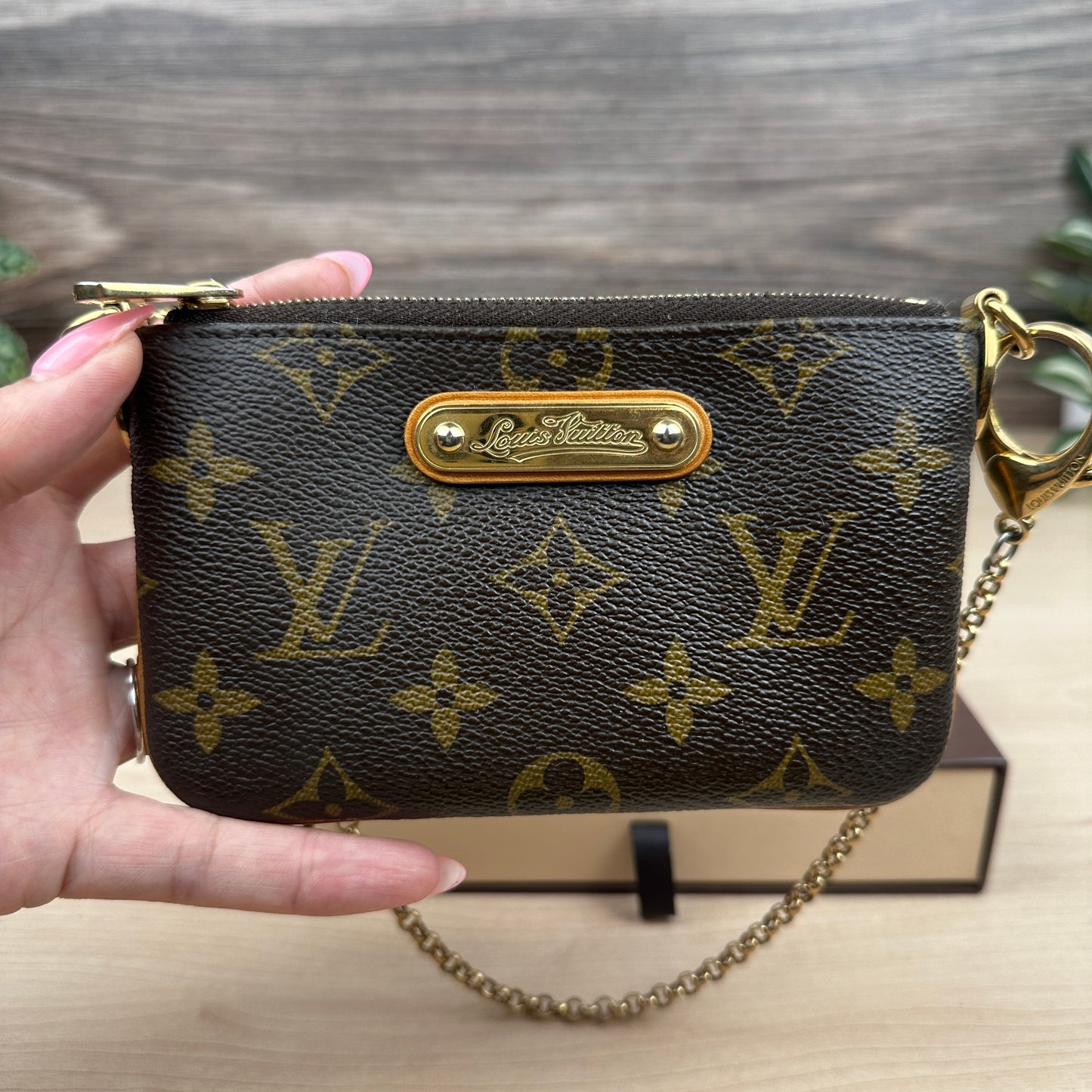 Louis Vuitton Milla PM Clutch