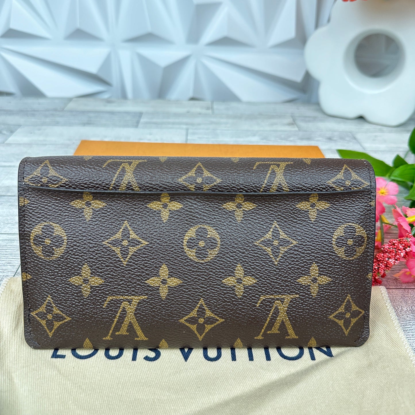 Louis Vuitton Jeanne Wallet