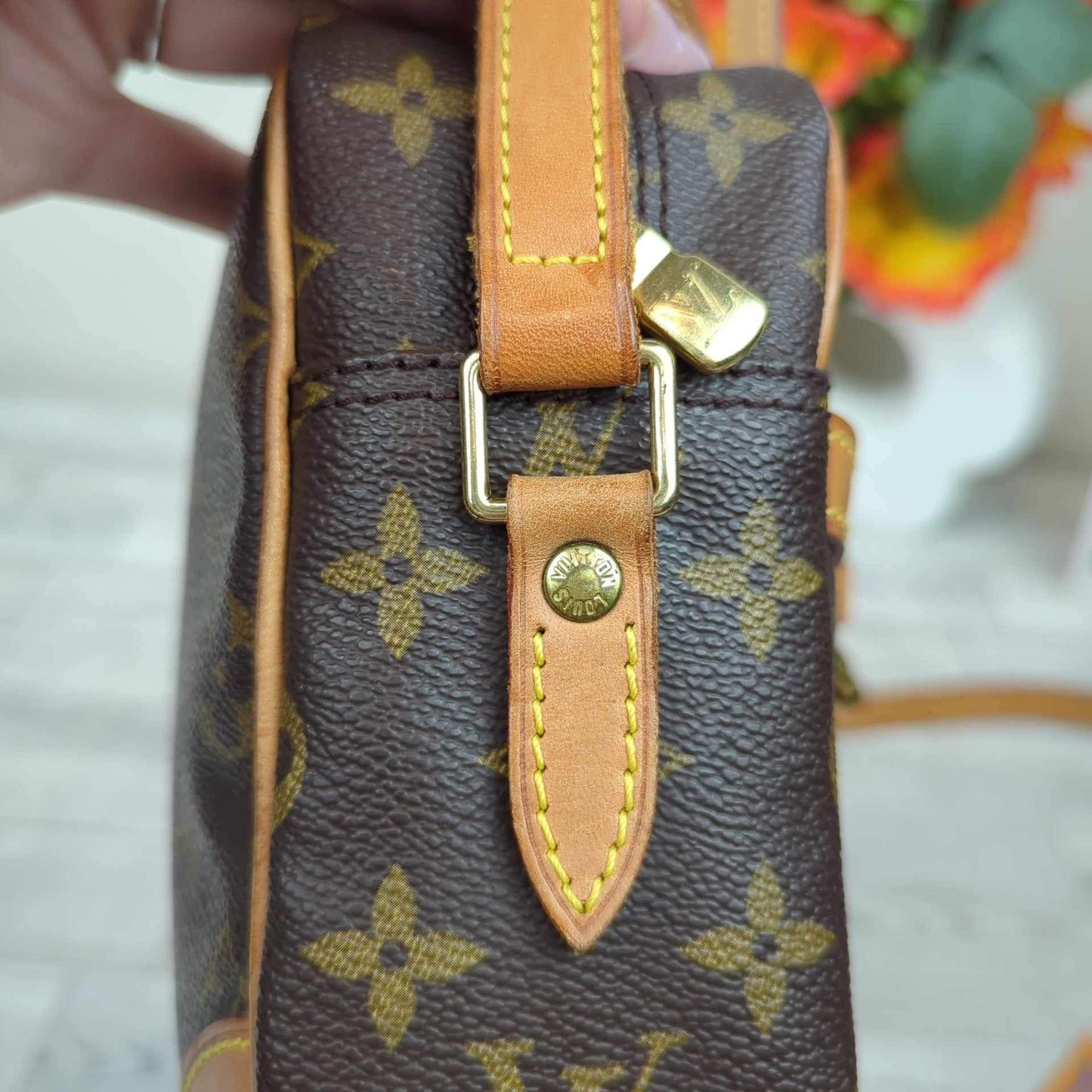 Louis Vuitton Trocadero 27 Crossbody Bag