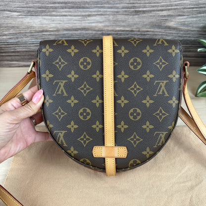 Louis Vuitton Chantilly MM Crossbody