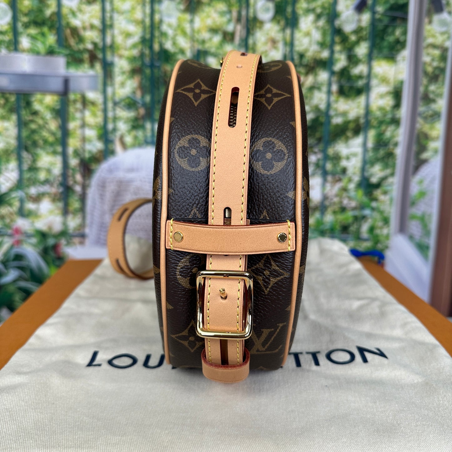 Louis Vuitton Boite Chapeau Souple MM Monogram