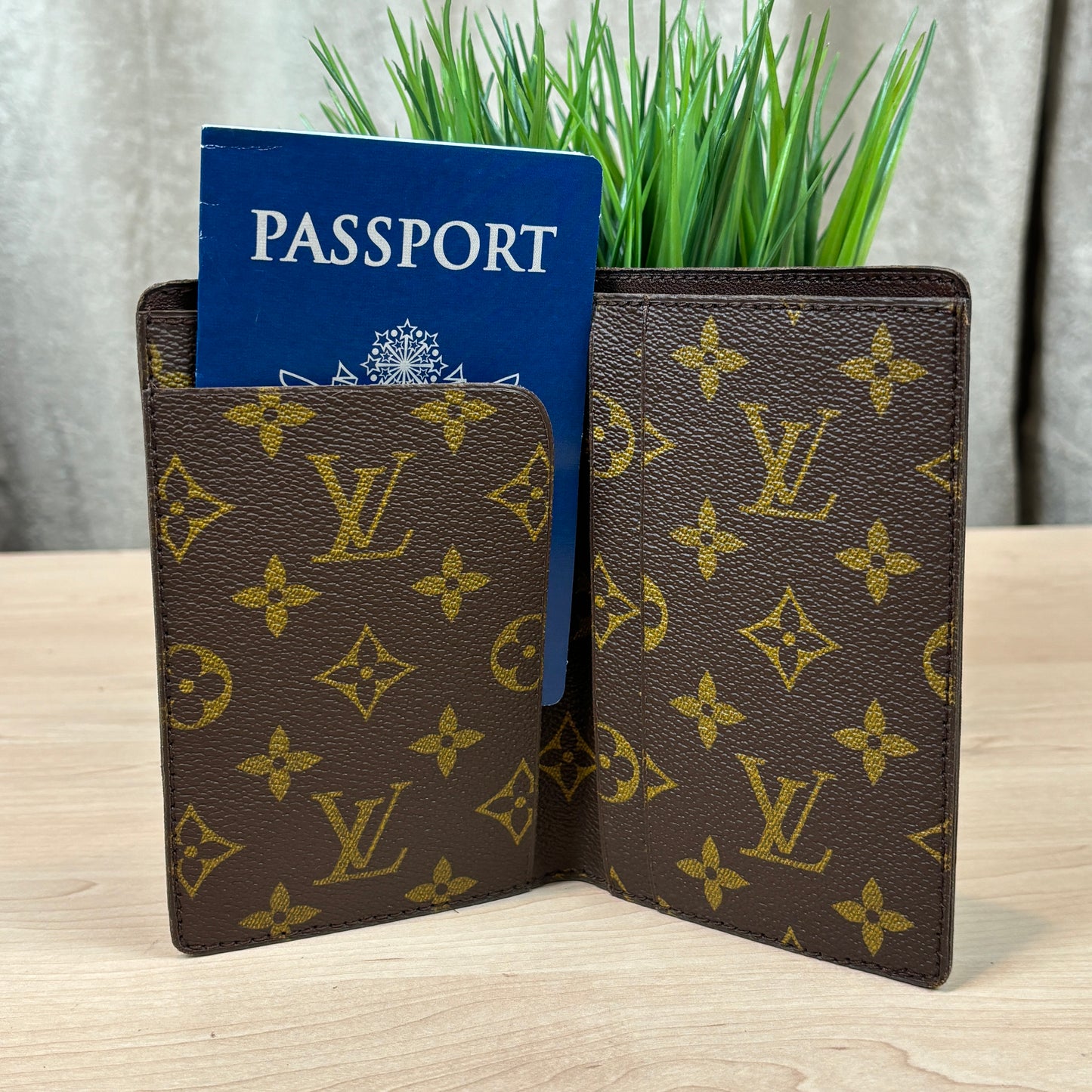 Louis Vuitton Rare Vintage Monogram Passport Holder