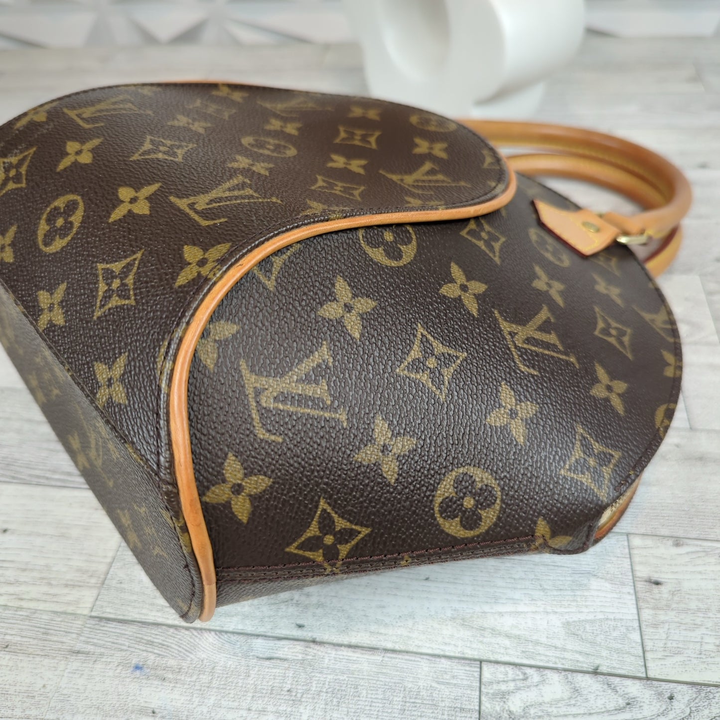 Louis Vuitton Ellipse PM