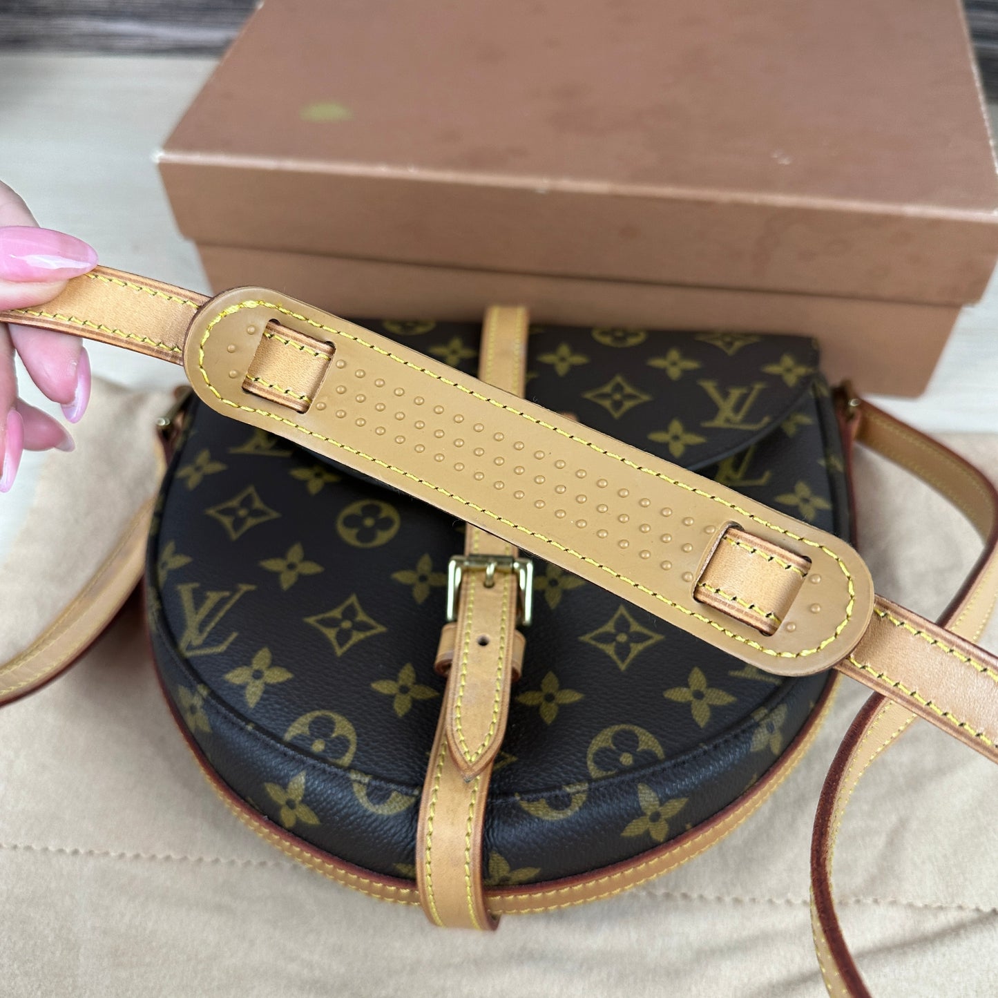 Louis Vuitton Chantilly MM Crossbody