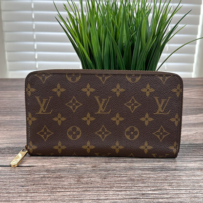 Louis Vuitton New Model XL Zippy Organizer Monogram