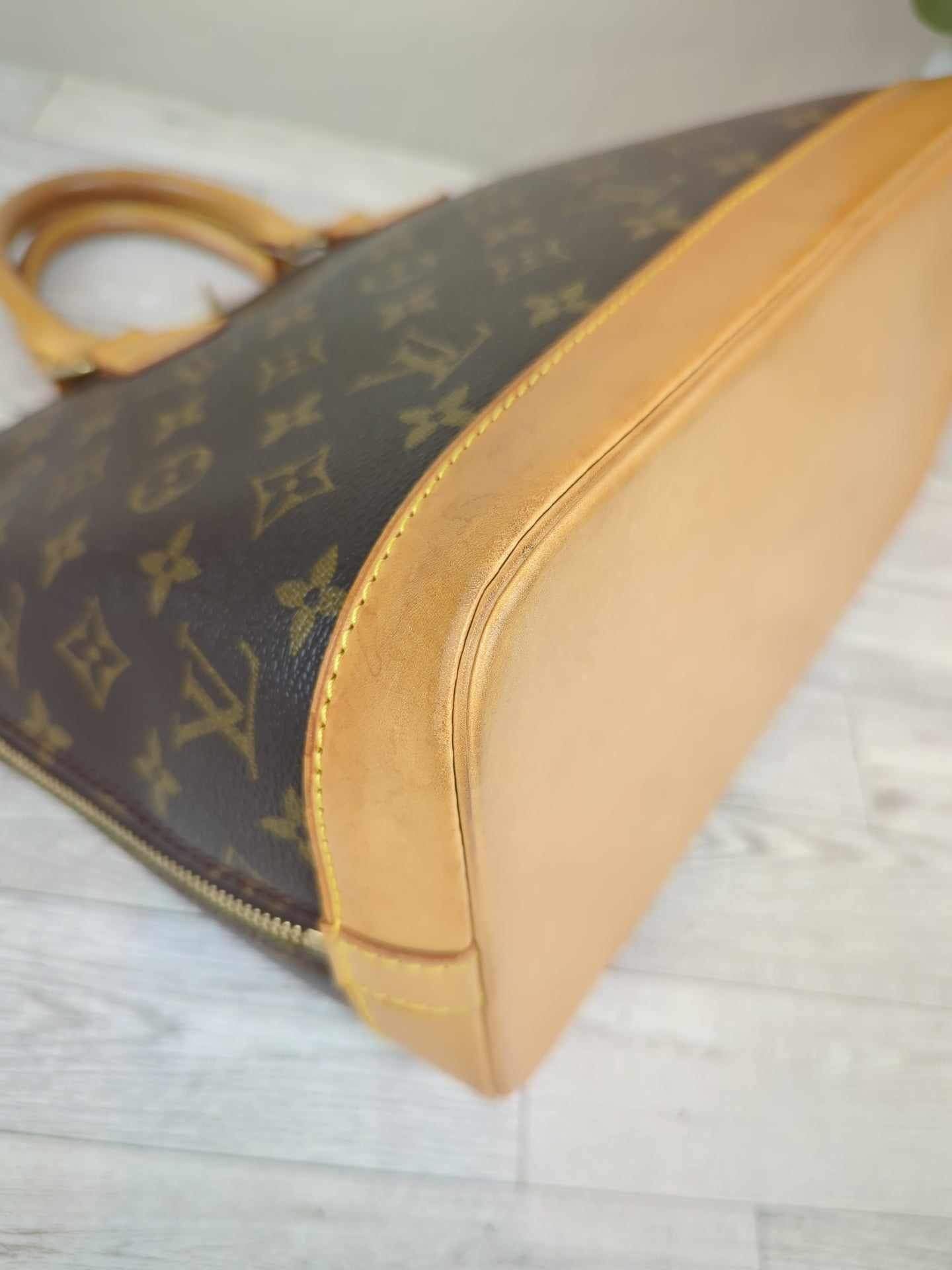 Louis Vuitton Monogram Alma PM