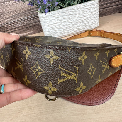 Louis Vuitton Saint Cloud GM Monogram Crossbody