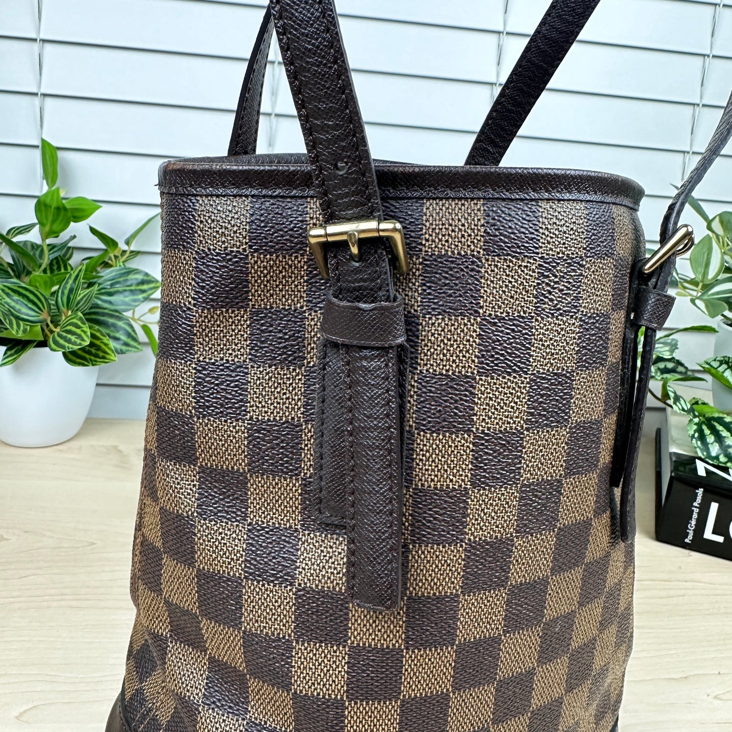 Louis Vuitton Marais Bucket Bag Damier Ebene