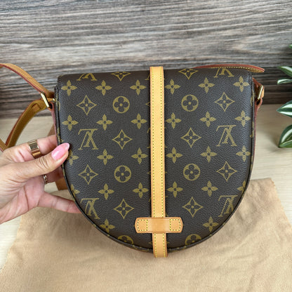 Louis Vuitton Chantilly MM Crossbody