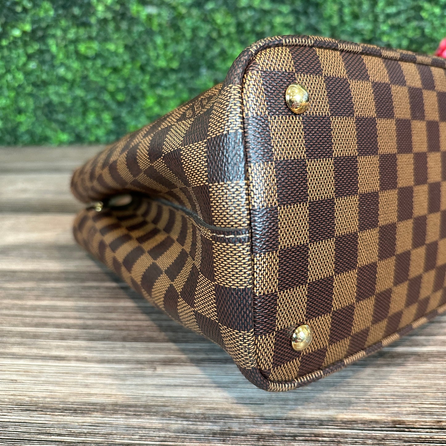 Louis Vuitton Damier Kensington Bag