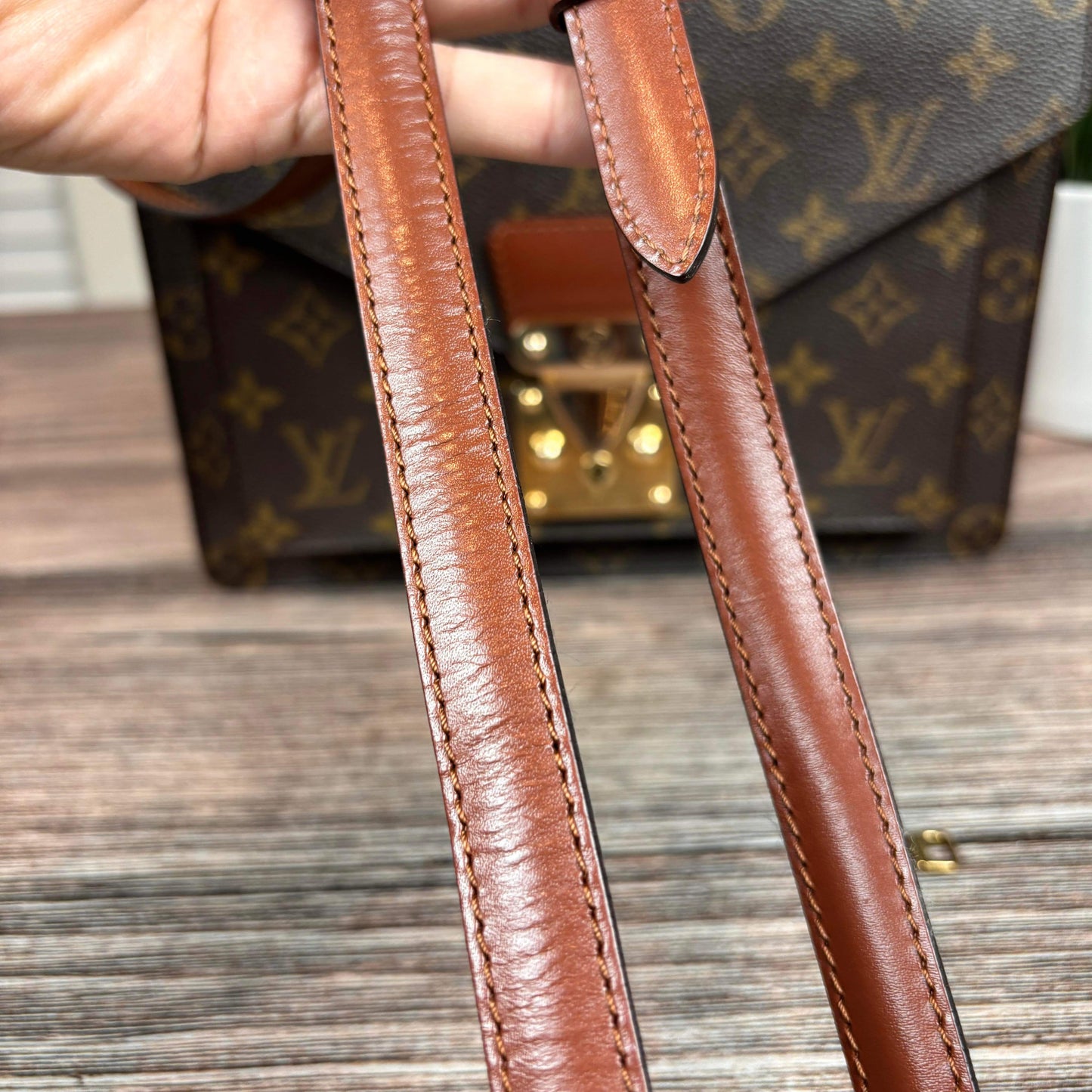 Louis Vuitton Monceau 26 Briefcase Bag