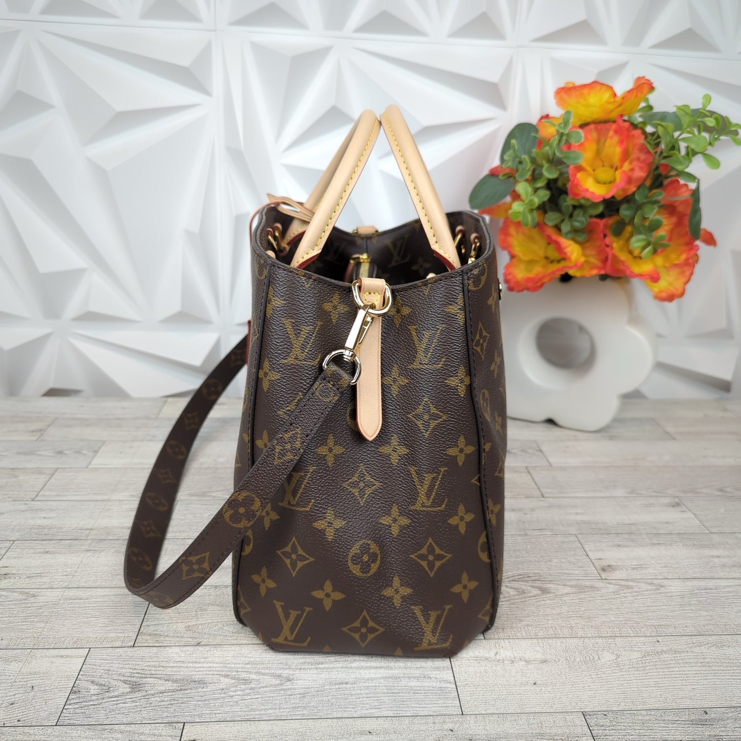 Louis Vuitton Montaigne MM Monogram