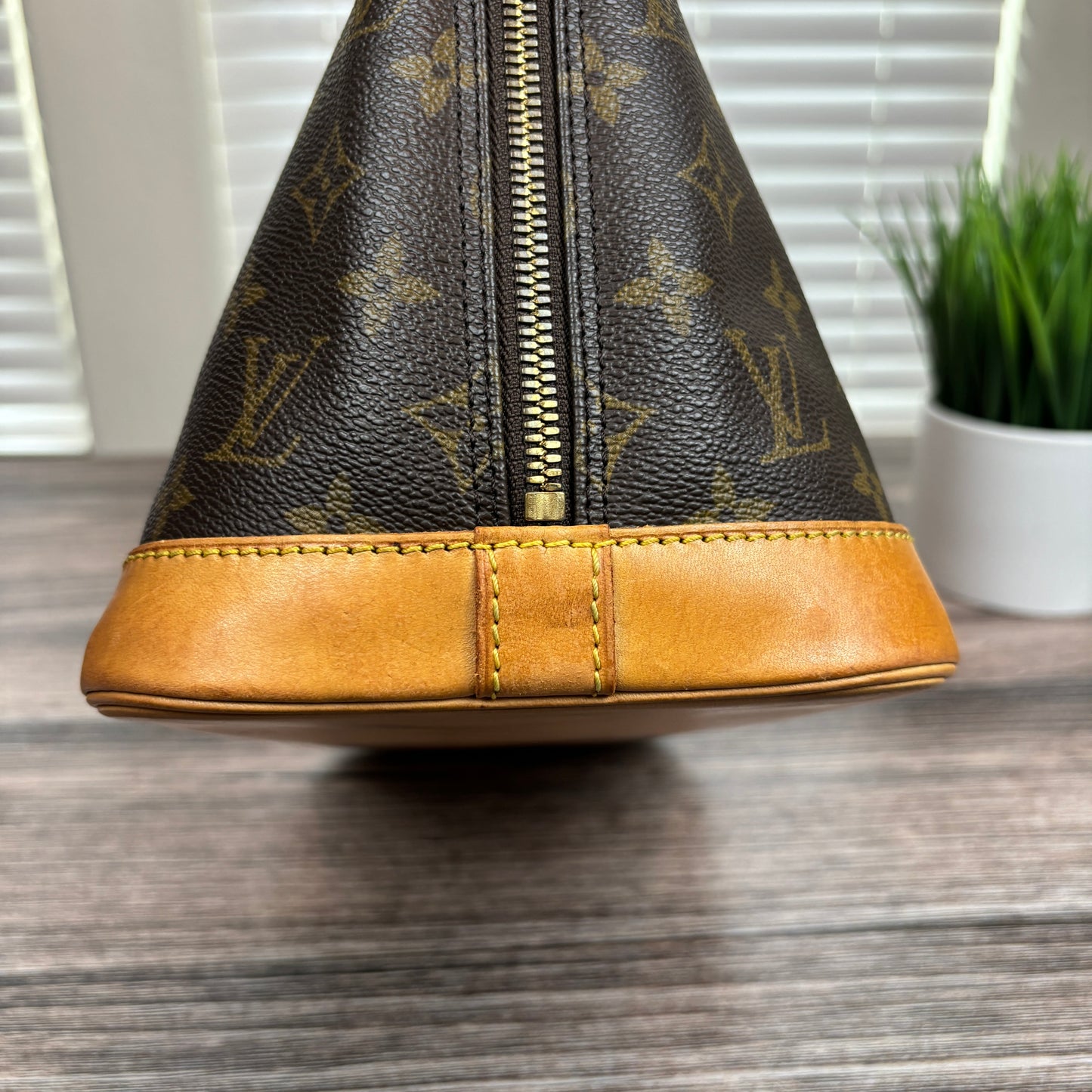 Louis Vuitton Alma PM Monogram