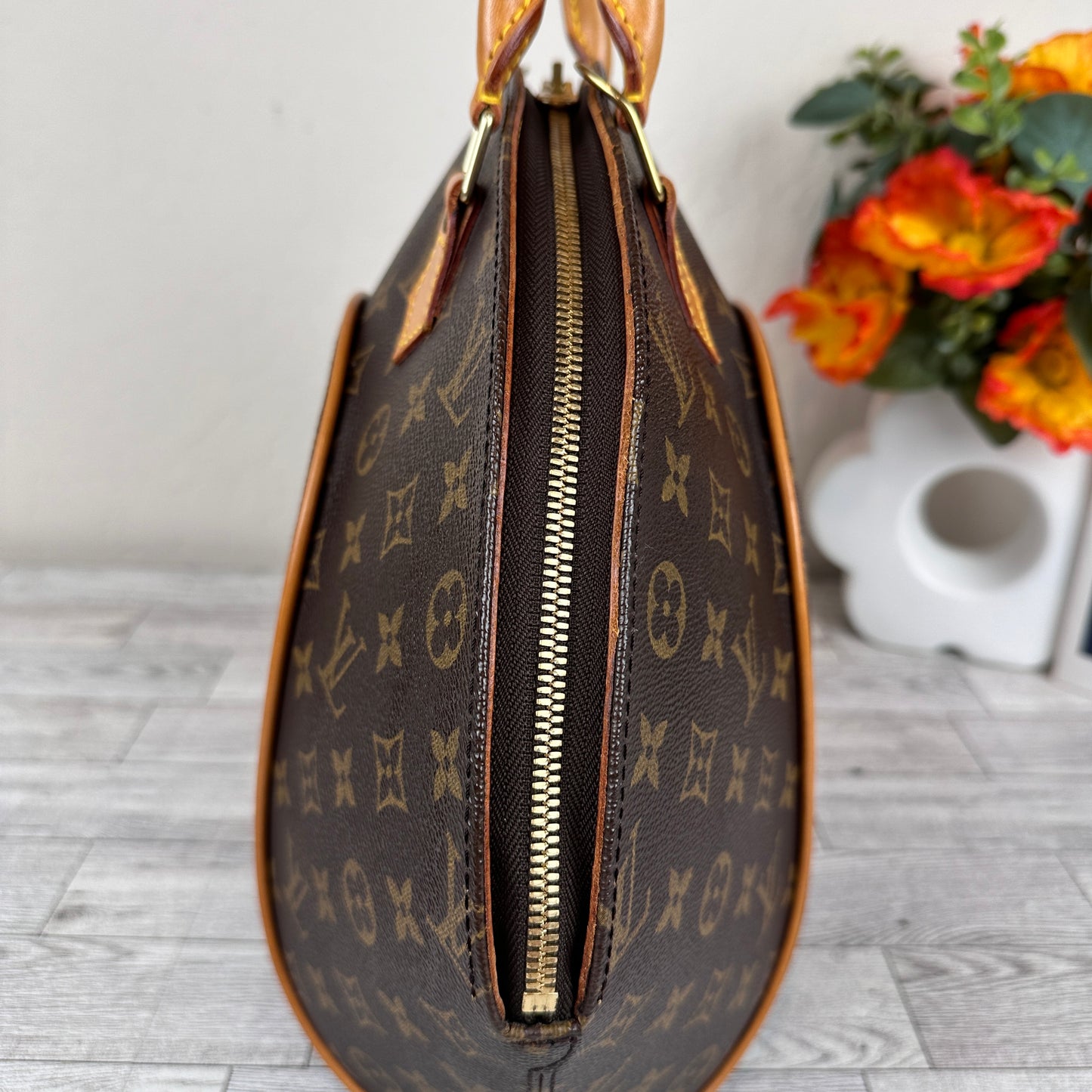 Louis Vuitton Ellipse MM