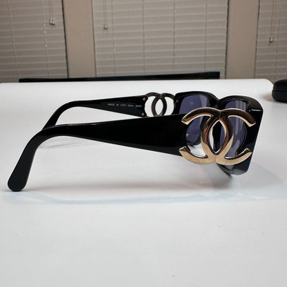 Chanel Vintage CC Logo Sunglasses 02461 Gold/Black