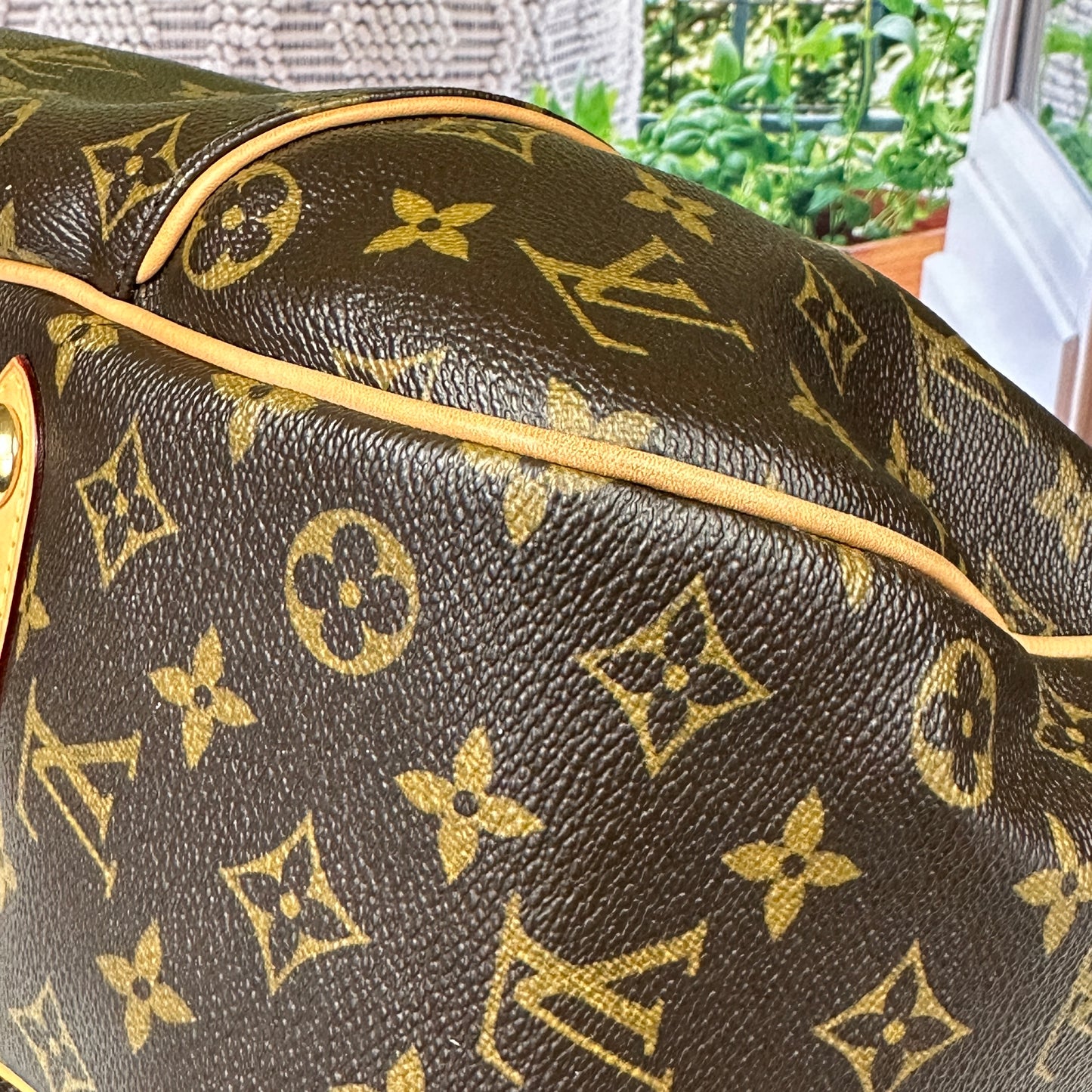 Louis Vuitton Monogram Canvas Galliera GM