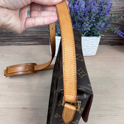 Louis Vuitton Saint Cloud GM Monogram Crossbody