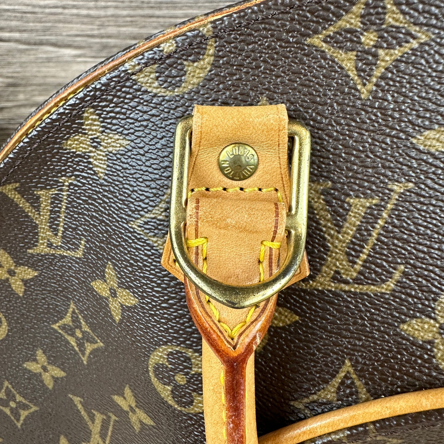 Louis Vuitton Ellipse MM