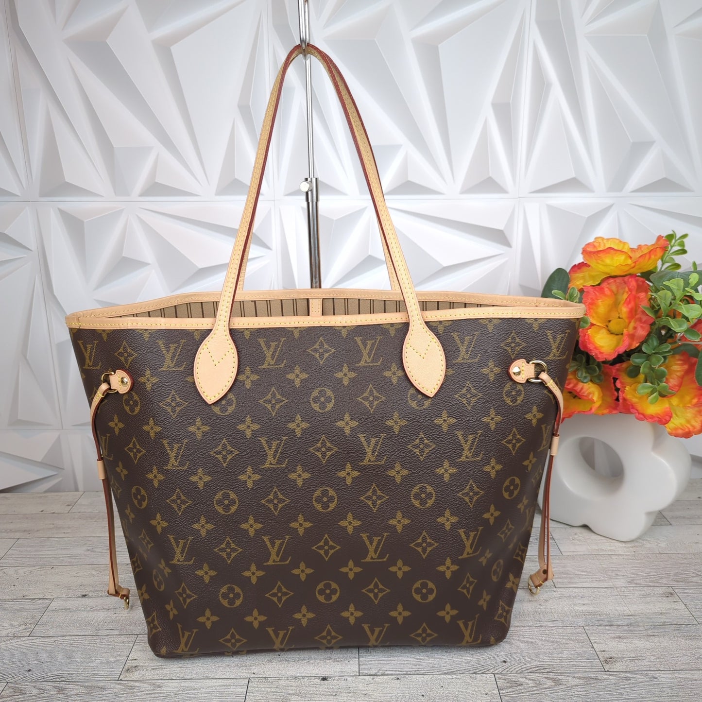 Louis Vuitton Neverfull MM Monogram