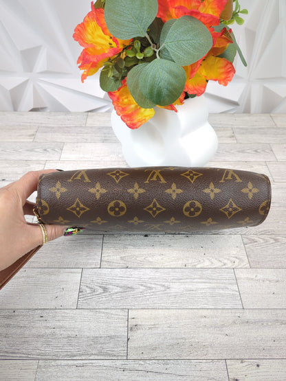 Louis Vuitton Orsay Clutch