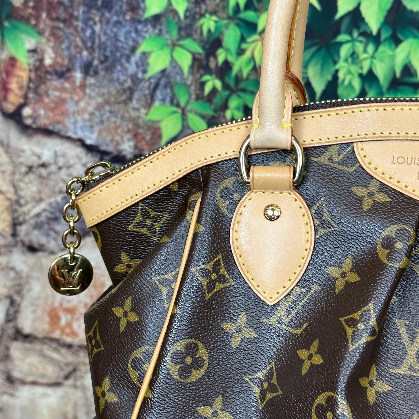 Louis Vuitton Tivoli PM