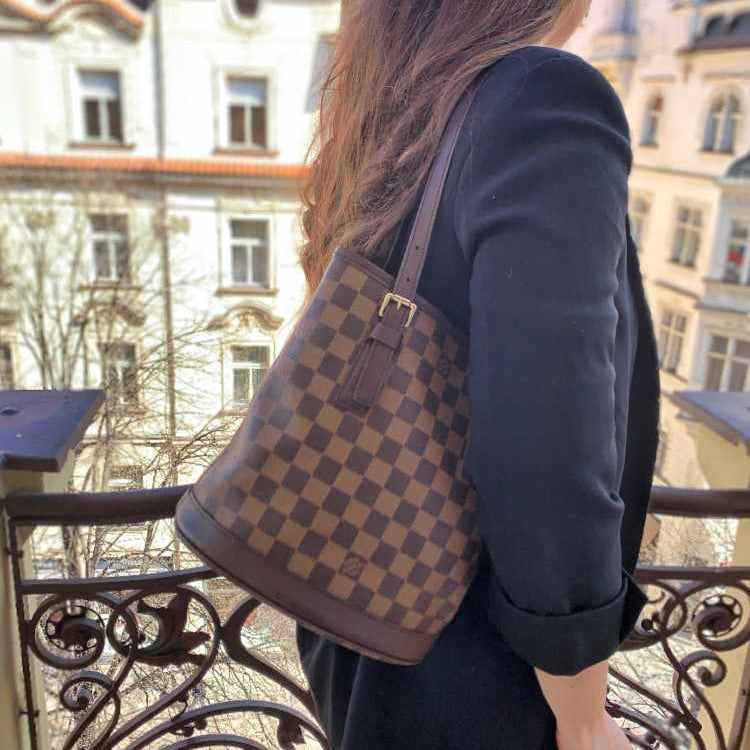 Louis Vuitton Marais Bucket Bag Damier Ebene