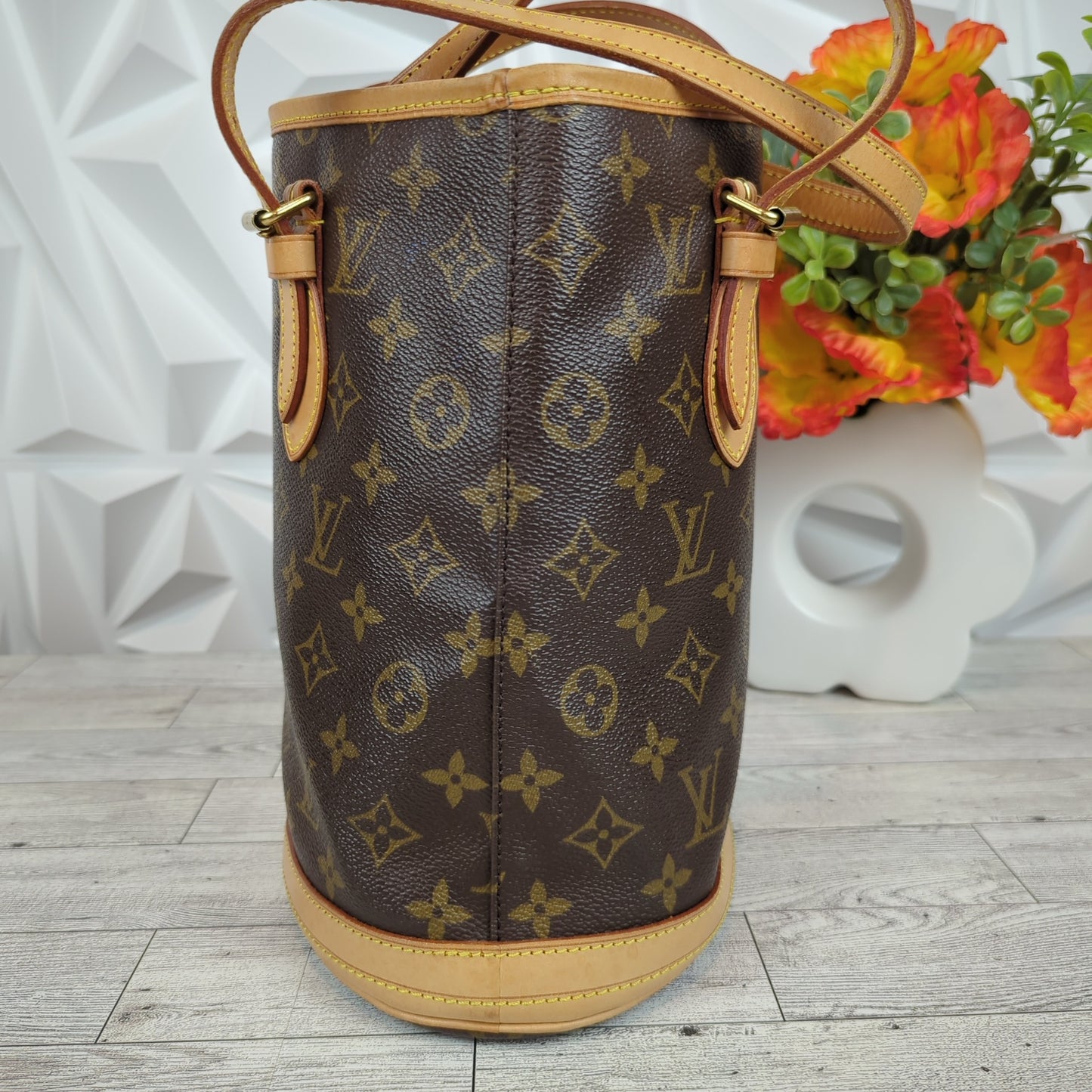 Louis Vuitton Petite Bucket PM